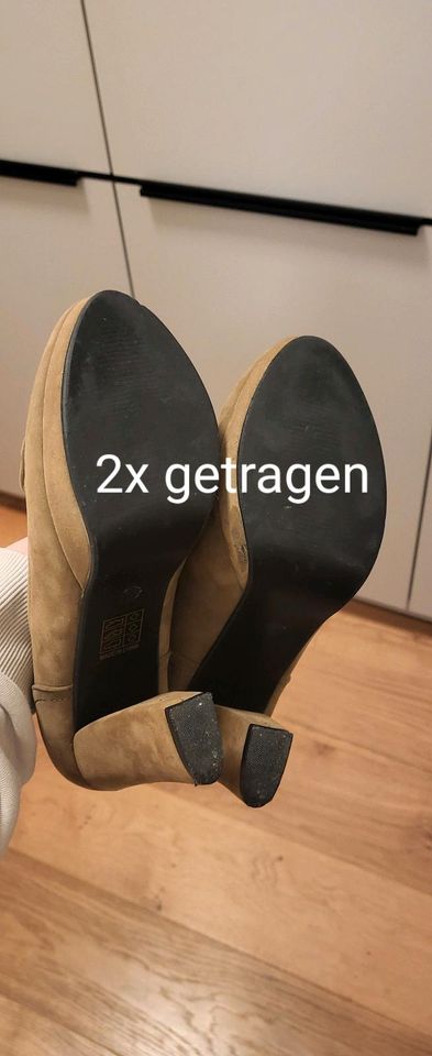 Pumps mit Plateau, beige in Speyer