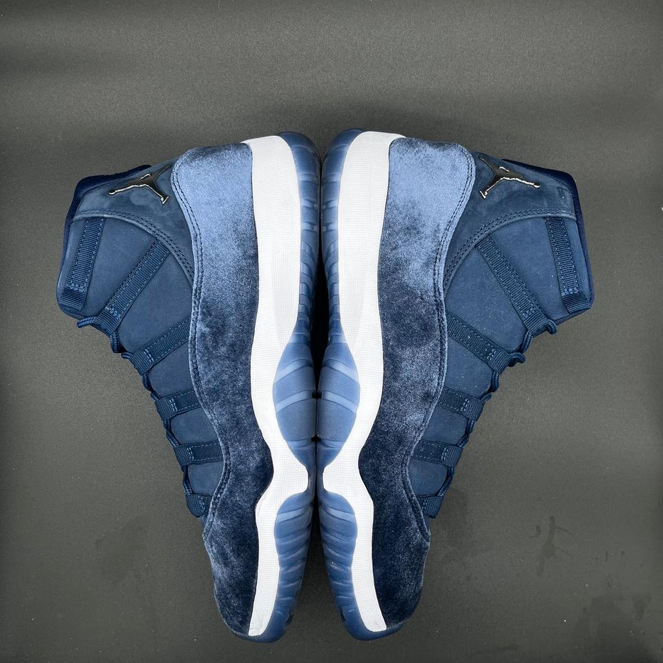 Air Jordan 11 WMNS Blue velvet samt 12 Retro high OG nike Damen in Niedersachsen Bad Pyrmont kleinanzeigen