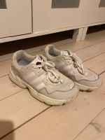 Weiße Adidas Sneaker Größe 38 Turnschuhe Sport Bayern - Mühldorf a.Inn Vorschau