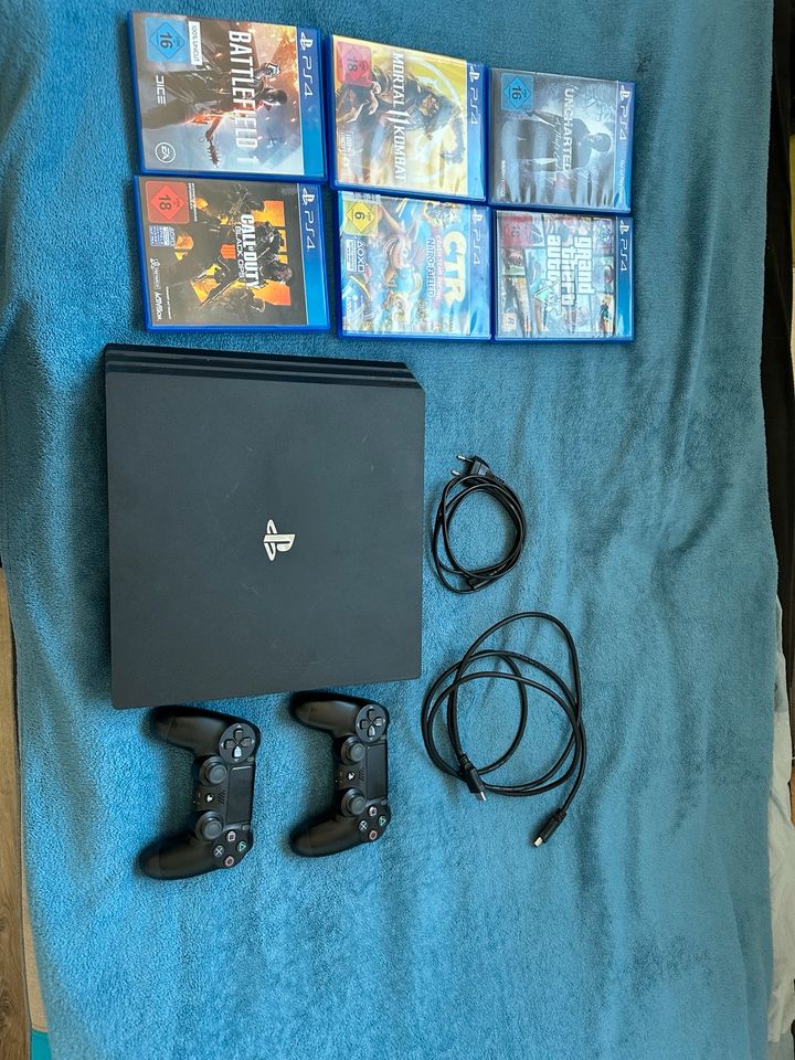 PlayStation 4 pro 1 Tb & 6 Spiele & 2 Controller in Unna