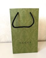 GUCCI Einkaufstüte Papiertüte Tüte Bag Tasche Grün Niedersachsen - Wolfsburg Vorschau