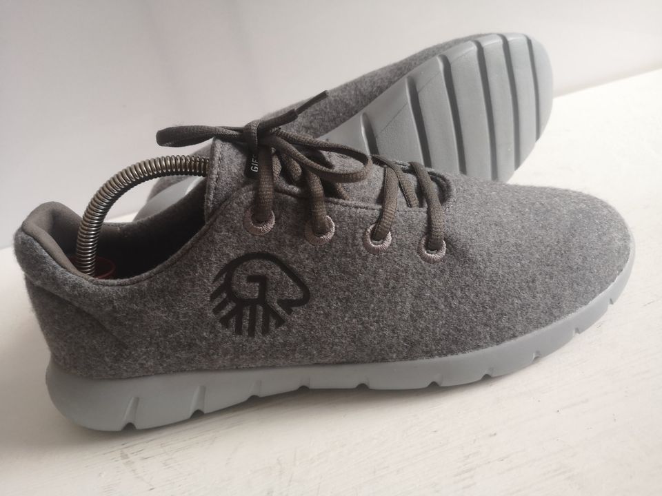 Herren Schuhe Sneaker GIESSWEIN Merino Runners Gr 44 grau Wolle in Erkrath