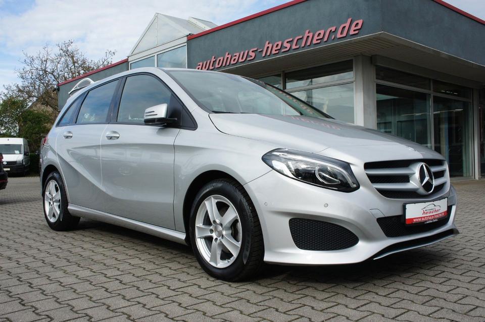 Mercedes-Benz B 180 7G-DCT Sports Tourer *LED*PDC*SHZ*KLIMA* in Dresden