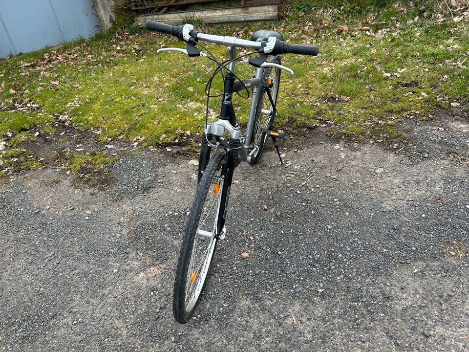 Trekkingbike Fahrrad Rahmengröße 19 Zoll in Kirchheim