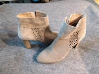 Stiefeletten Düsseldorf - Derendorf Vorschau