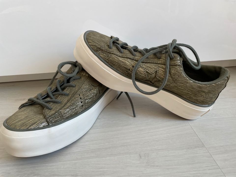 Converse Plateau Sneaker khaki grün glitzer 37 in Kaiserslautern