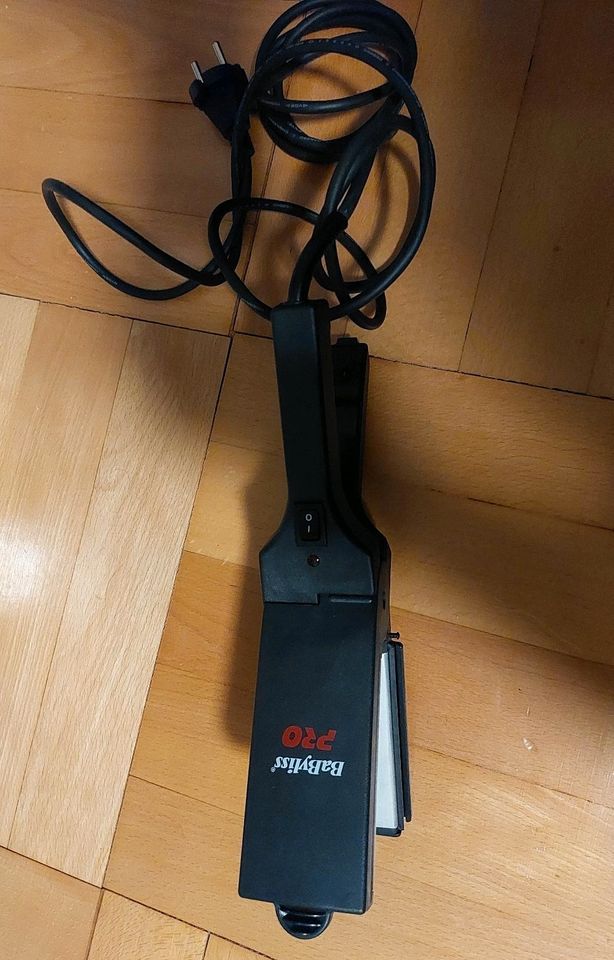 BaByliss PRO BAB1550 Glätteisen in Neuhausen