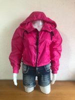 Kurze leichte Jacke Regenjacke Pink Mit Kapuze Gr.38 Hessen - Marburg Vorschau