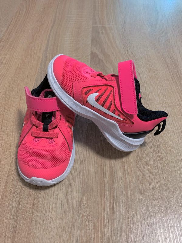 Nike Downshifter 10, Laufschuhe Gr. 21 / pink / Mädchen in Mülheim (Ruhr)