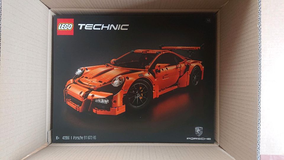 Lego Technic Porsche 42056 neu und versiegelt in Schiesheim