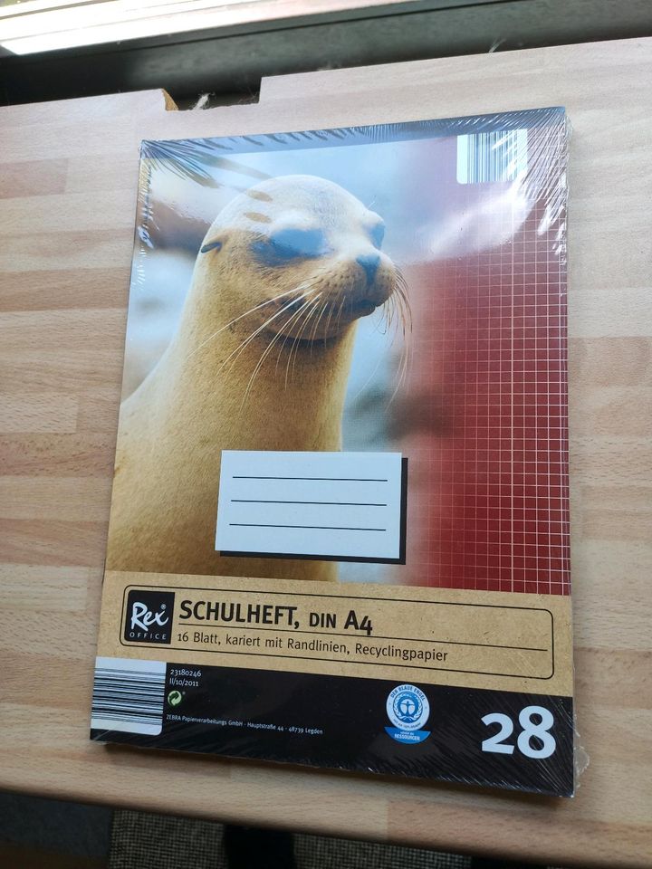 Schulhefte Karriert mit Rand ORIGINALVERPACKT!!! in Konstanz