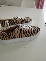 Neue Damen Chucks/Sneaker von H&M Baden-Württemberg - Ludwigsburg Vorschau