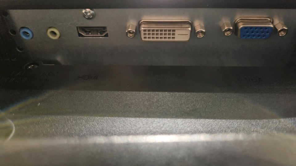 2× Pivot HDMI Full- HD 22" Zoll Benq GL2260-T/ 24" Terra 2455W in Nürnberg (Mittelfr)