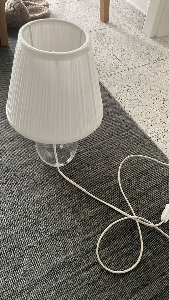 Tischlampe Ikea in Hatten
