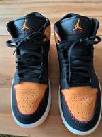 Nike Air Jordan 1 MidSe, Gr. 42,5, schwarz/orange Kr. Dachau - Markt Indersdorf Vorschau