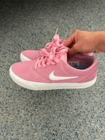 Nike Sneaker Rosa Baden-Württemberg - Steinenbronn Vorschau