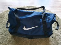 Nike Tasche Trainingstasche mit Bodenfach Blau Nordrhein-Westfalen - Mülheim (Ruhr) Vorschau