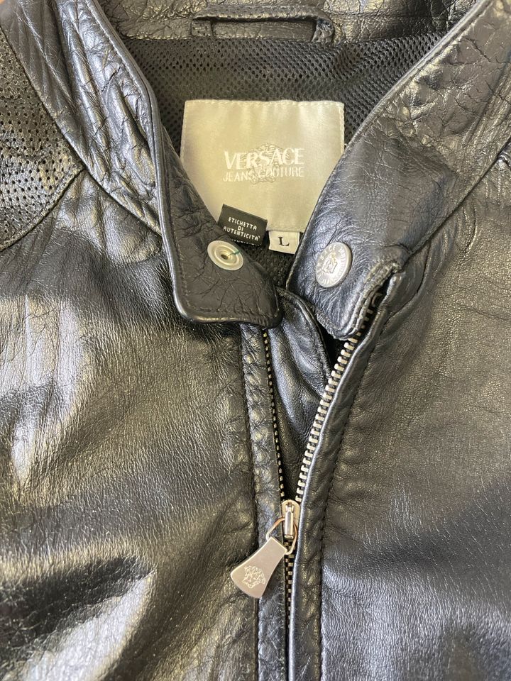 Schwarze Versace Lederjacke in Frankfurt am Main