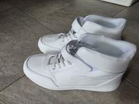 neue weiße Sneaker Parchim - Landkreis - Parchim Vorschau