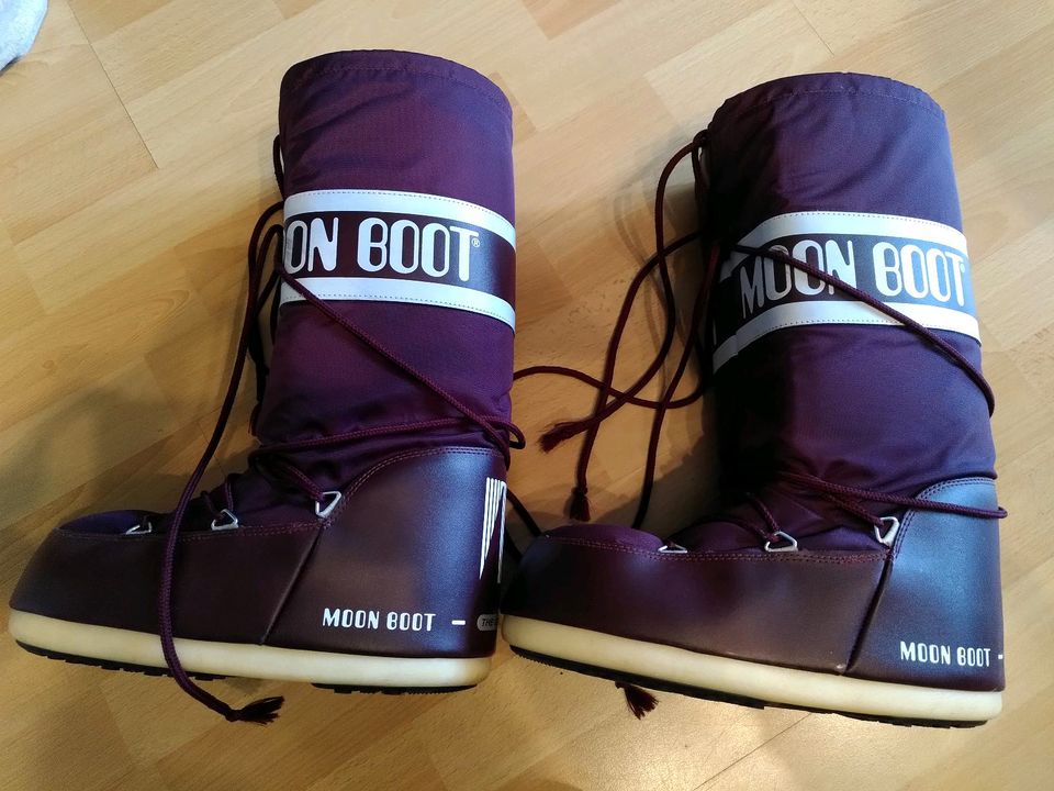 Moon Boots weinrot/bordeaux, 42/44 in Berlin