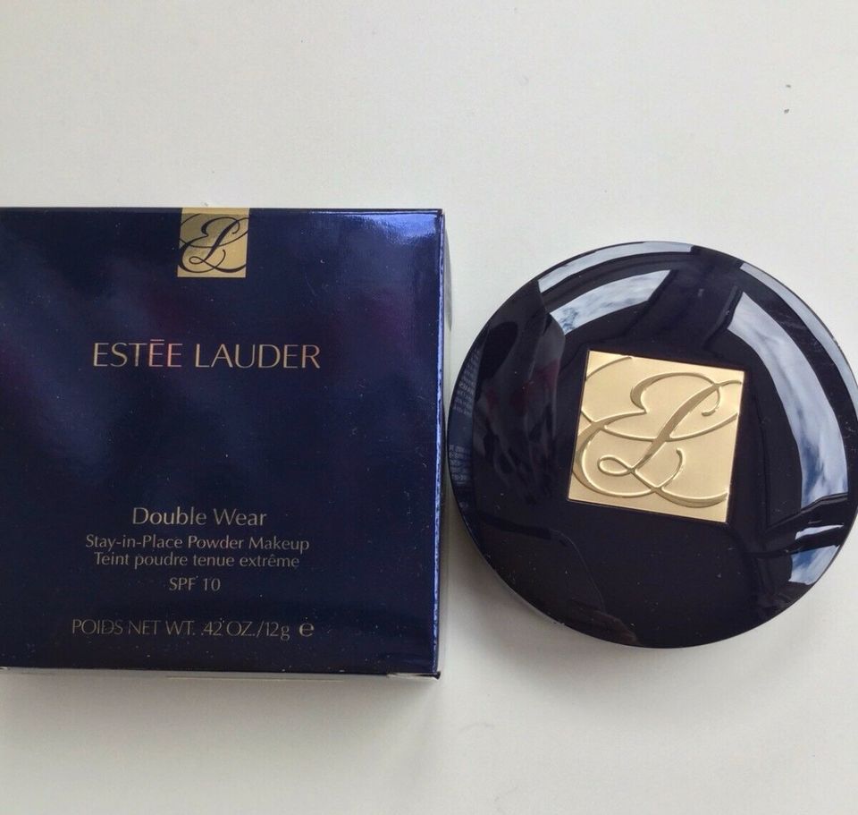 Estée Lauder Double Wear Powder Make-up in Essen