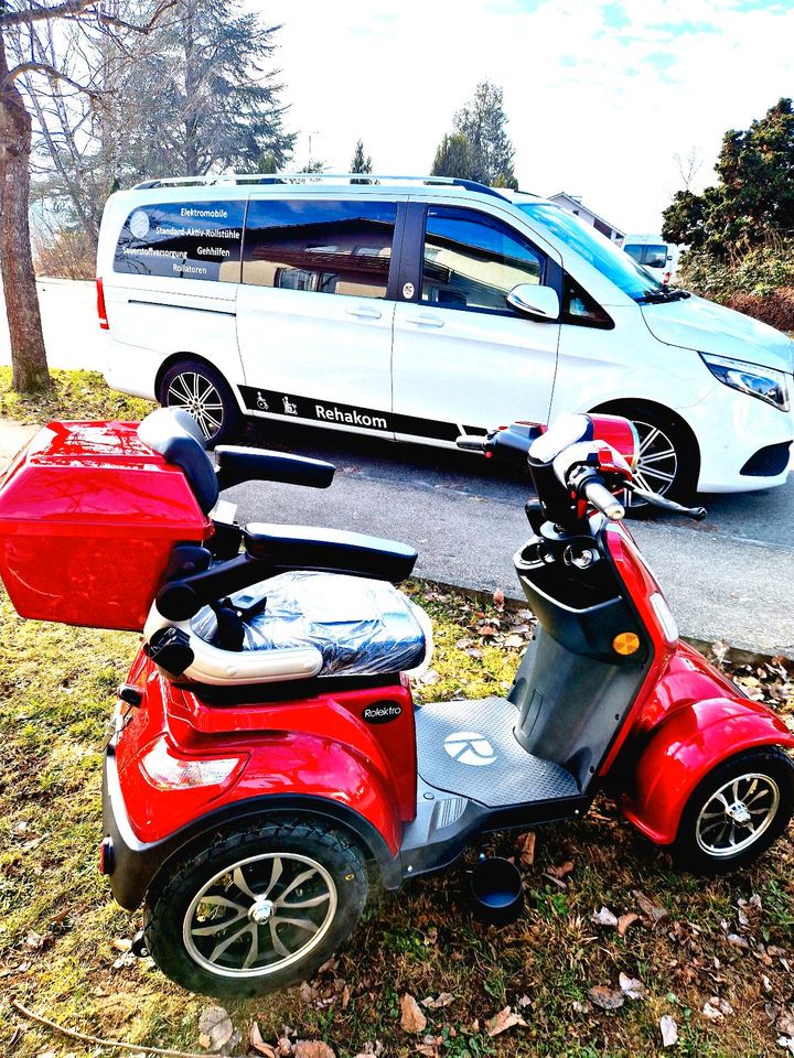 Neu Rollator Rollstuhl Seniorenmobil Elektromobil Patientenlifter in Stockach