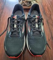 Brooks GTS 22 Adrenaline Laufschuhe 44,5 Dithmarschen - Süderhastedt Vorschau