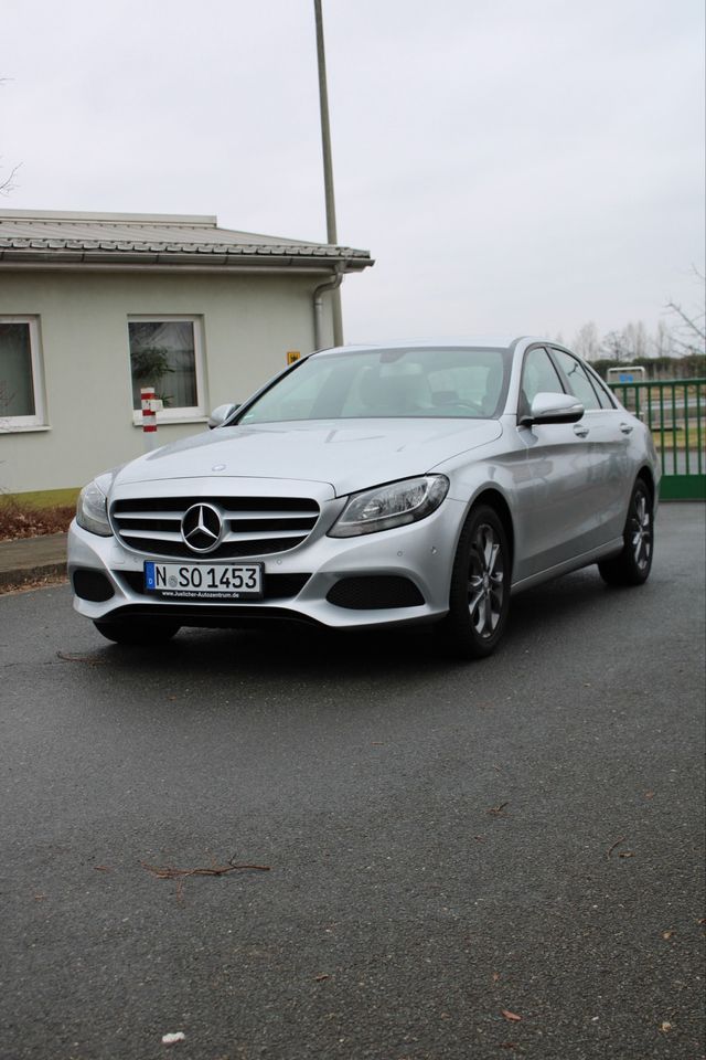 Mercedes C200 Scheckheft gepflegt ✅ Inspektion bei 113 000km in Nürnberg (Mittelfr)