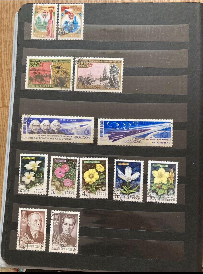 Konvolut Briefmarken-Alben Briefmarken-Sammlung DDR in Werder (Havel)