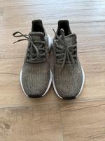 Turnschuhe von Adidas, Gr. 43 1/3 Nordrhein-Westfalen - Meerbusch Vorschau