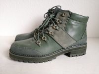 Damen Herren Schuhe Boots Charles&Keith Gr 41 grün Leder Duisburg - Friemersheim Vorschau