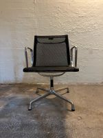 Eames 108 drehbar, guter Zustand München - Maxvorstadt Vorschau