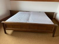 Bett ca. 1,95m x 2,02m 80er Vintage Hessen - Limeshain Vorschau