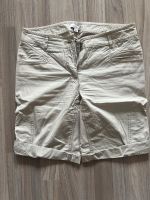 Kurze Hose Shorts S‘Oliver beige Gr 36 Berlin - Lichtenberg Vorschau