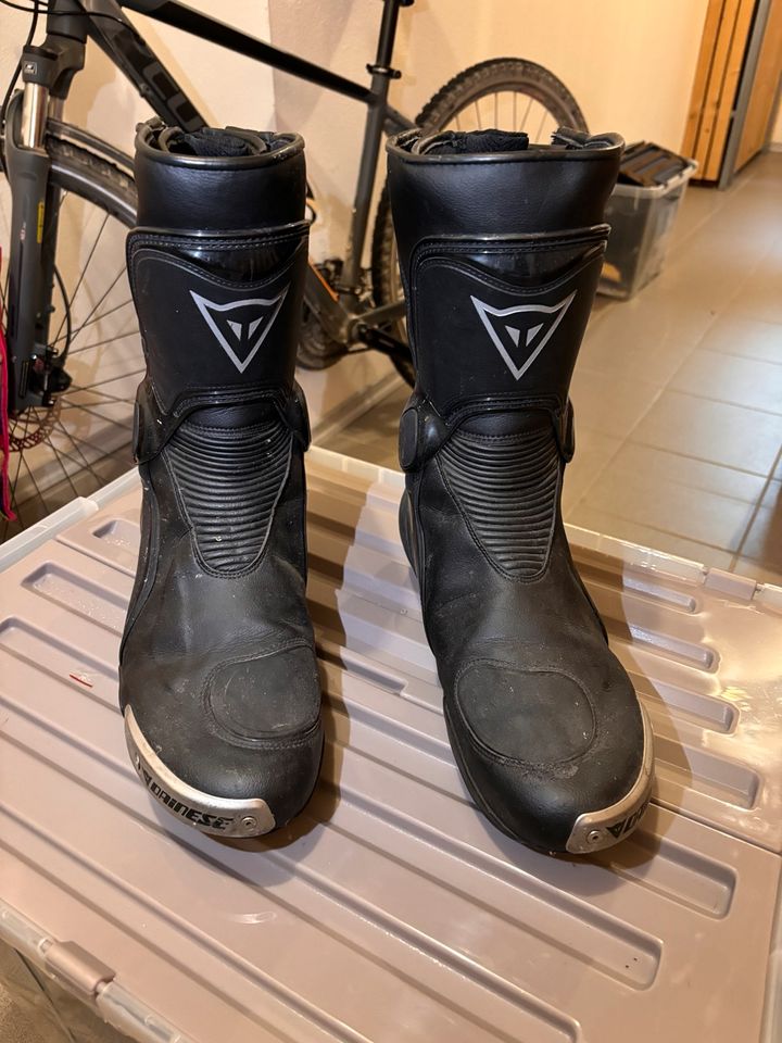 Dainese Stiefel in Raubling