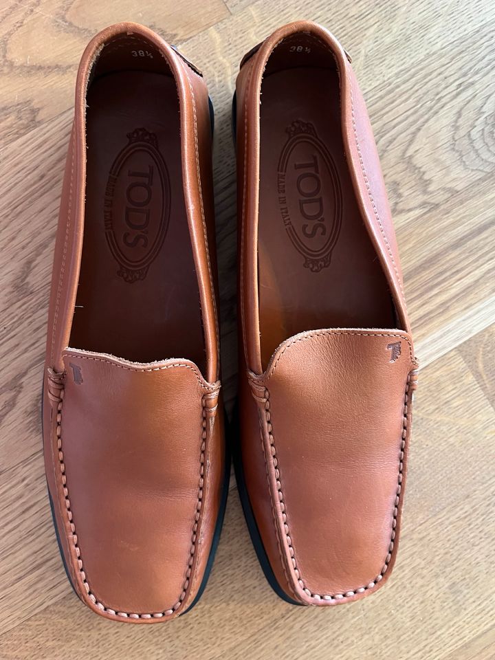Tod‘s Loafer 38,5 braunes Leder in Offenbach