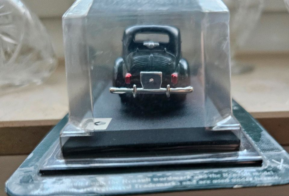 1947 Renault 4CV, Scale Model 1 : 43 in Hamburg