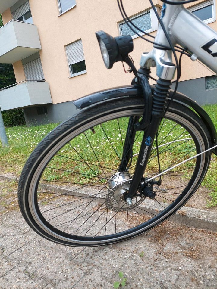 herren fahrrad 28 zoll trekkingbike in Bensheim