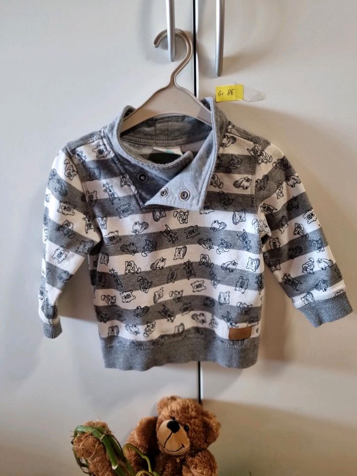 ❤️ H&M Baby Shirt 74 80 86 C&A neu Junge Pullover Frühling Bagger in Hagelstadt