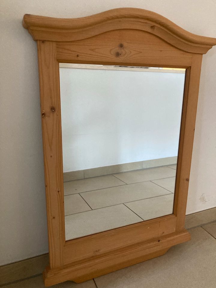 Spiegel aus Massivholz in Emmering a.d. Inn