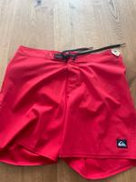 QuickSilver Badeshort Boardshort rot Badehose Größe 31 Bayern - Sulzberg Vorschau
