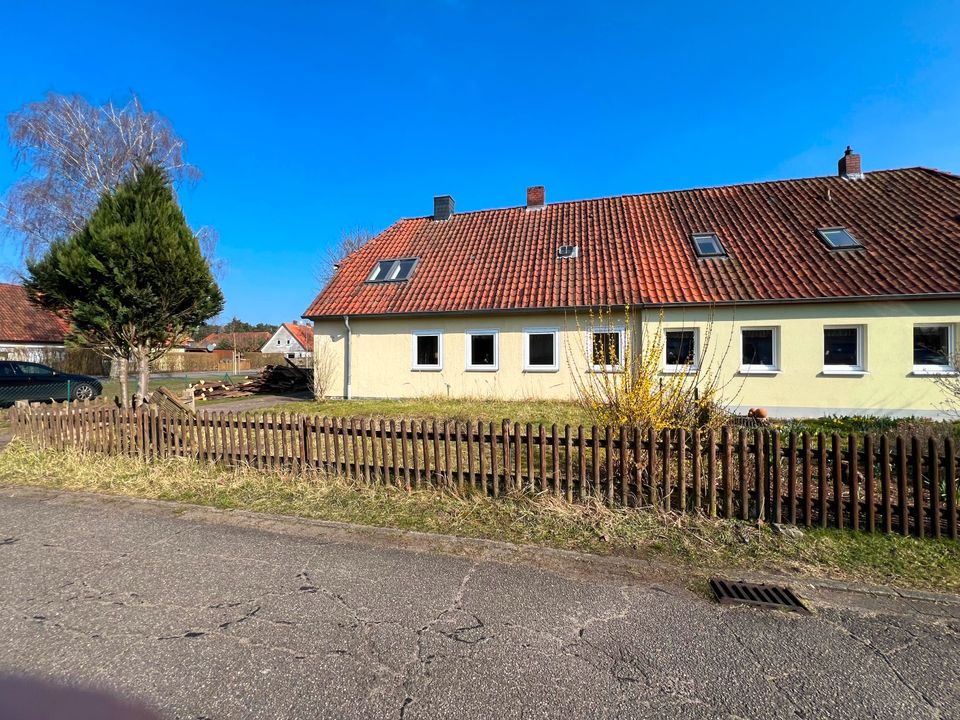 Doppelhaushälfte mit großem Grundstück in Faßberg