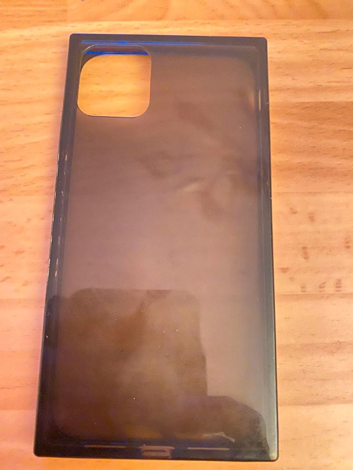 8 Handyhüllen f. Apple iPhone 11 Cover Backcover Einzelkauf mögl. in Chemnitz