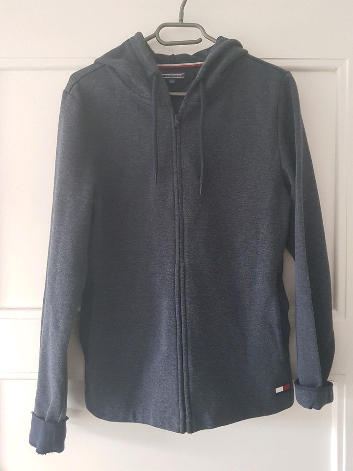 Tommy Hilfiger S M Sweatjacke Jacke Pullover Pulloverjacke Blau in Rotenburg