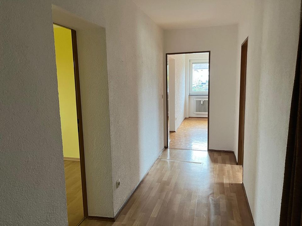 Schöne und Helle 4 Zimmer Wohnung in Wunsiedel