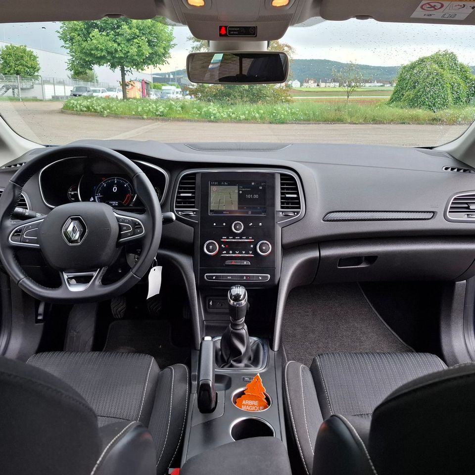 Renault Megane IV Grandtour*1-Hand*Navi-TV*Euro6d*PDC* in Kernen im Remstal