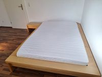 Großes Bett (140 x 200) mit Lattenrost, Matratze und Nachttisch Thüringen - Ellrich Vorschau