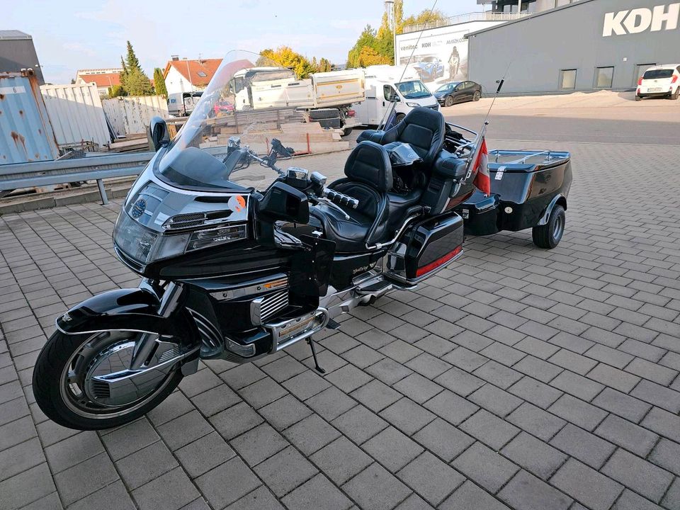 Honda goldwing 1500 mit anhänger H Zulassungen in Korntal-Münchingen