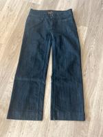 Tchibo Jeans Marlenejeans dunkelblau Größe 44 Niedersachsen - Hohne Vorschau