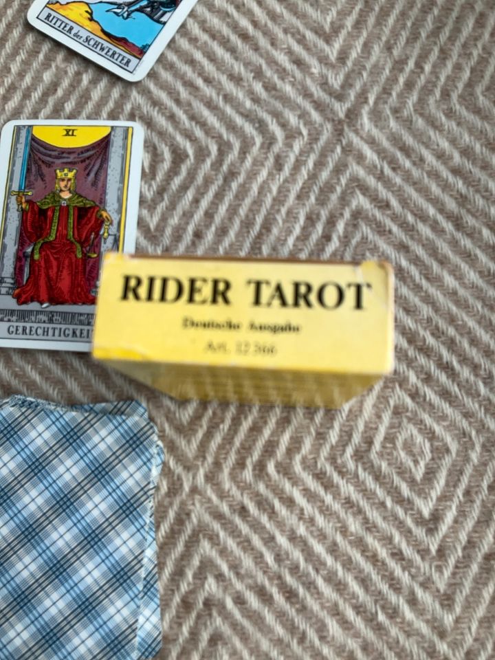 Rider Tarotkarten und Arbeitsbuch von Hajo Banzhaf in Bonn